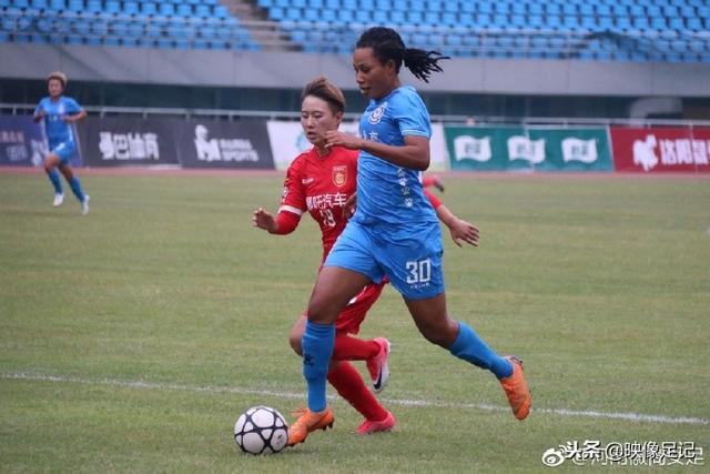 卡梅隆·约翰逊：唐斯是尼克斯赢球的巨大原因 他是我心中的FMVP